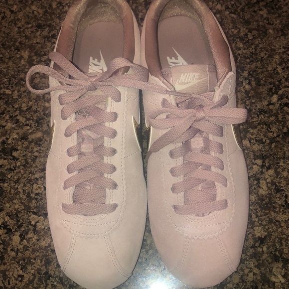 Nike Cortez Women’s Shoe